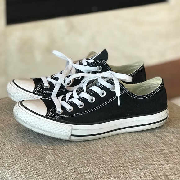 Converse Shoes - BLACK CONVERSE LOWTOPS size 8 womens